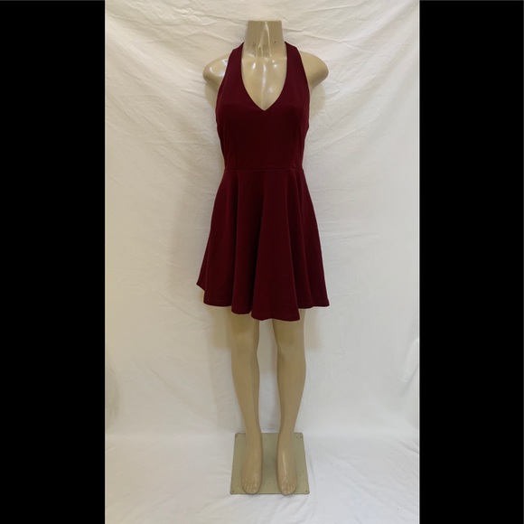 Lulu’s Size M Lawson Burgundy Color Skater Dress - Picture 5 of 12